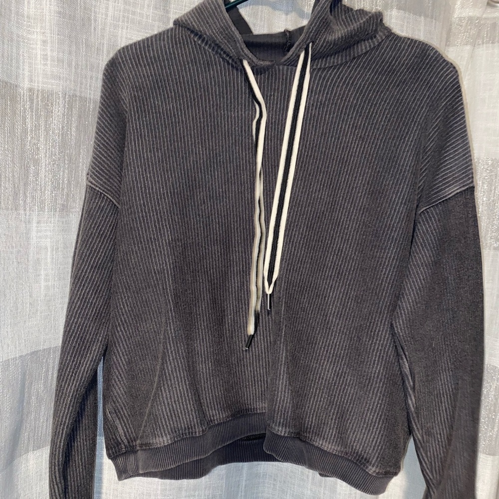 Aerie Hooded Pullover Sweatshirt - Never Worn